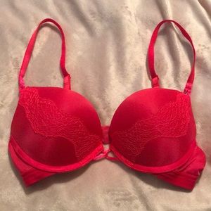 Victoria’s Secret Bombshell Bra